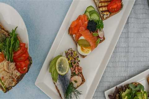 Nourishing Relationships: The Importance of Vegetarian Food In Women's Business Networking Events..