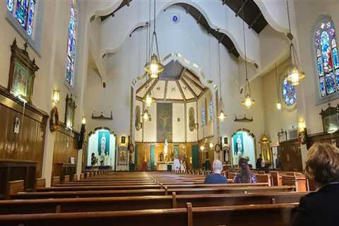 The Average Size of Church Buildings in Monmouth County, New Jersey: An Expert's Perspective