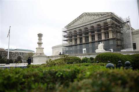 Court finds police properly entered man’s home despite absence of a warrant