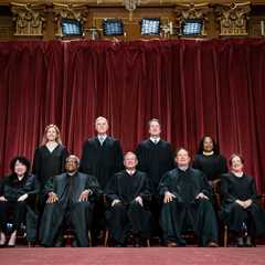 Trump administration asks justices to allow it to remove protected status from Syrian nationals