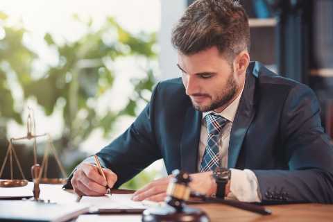 Feature — Top Intelligence Provider for Investment Banks and Corporate Law Firms Predicts Signals..